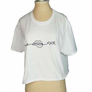Nasty Gal cropped white tee with graphic. 100% Cotton. Size medium